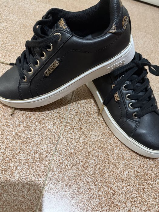 Дамски обувки guess