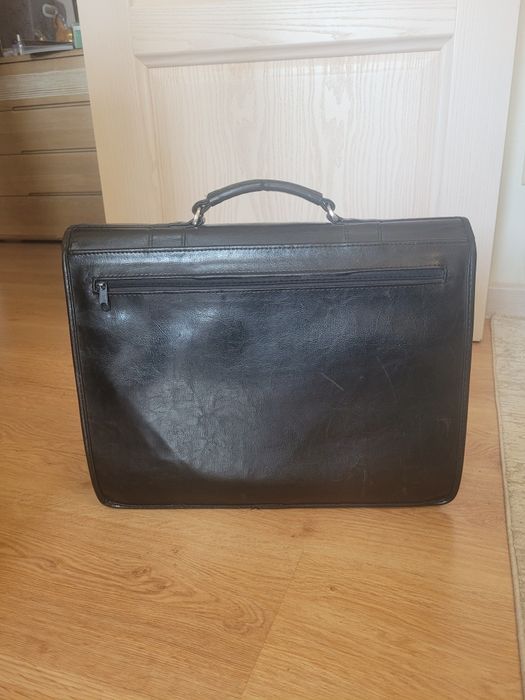 Продам новую Кожаную сумочку