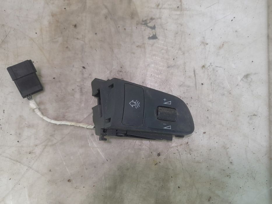 Butoane comenzi volan 4F0951527A Audi A4 B7 (2004 - 2008)
