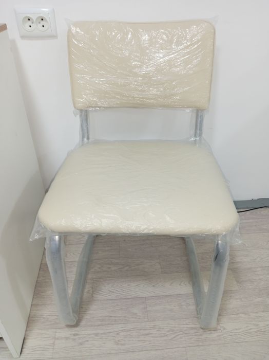 Продам офисные стулья Сильвия