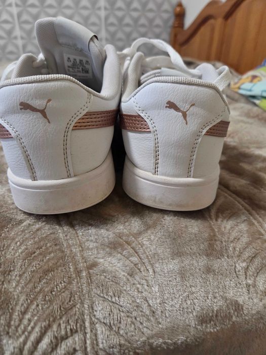 Продавам кецове Пума