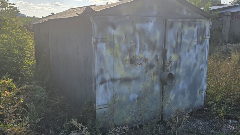 Продам металлический гараж.