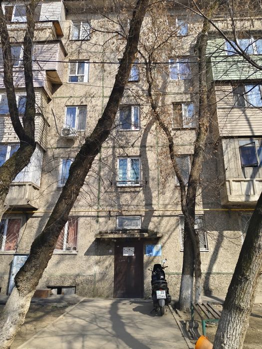 Продаю квартиру 17кв, Богенбай Батыра 272Б.