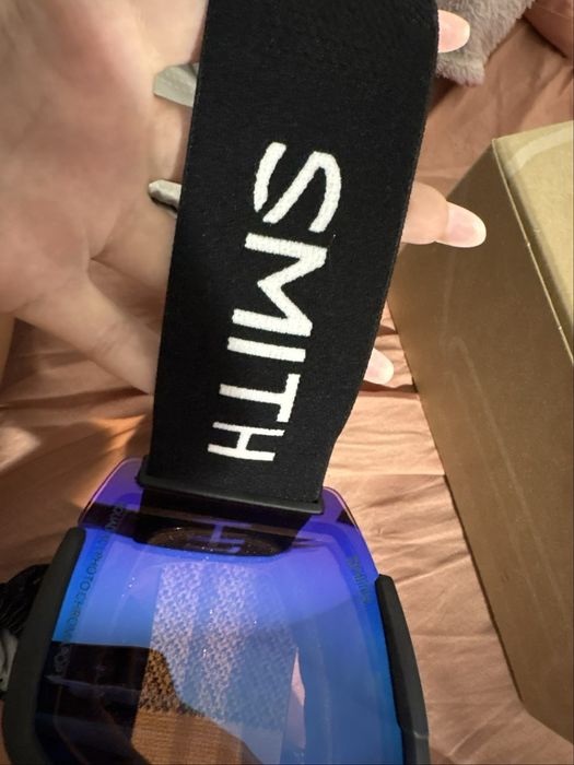 Snowboard goggles