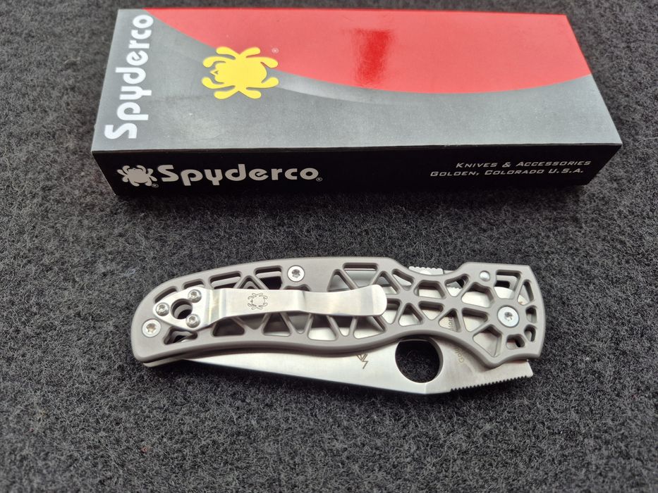 Сгъваем нож Spyderco Edgerati С266