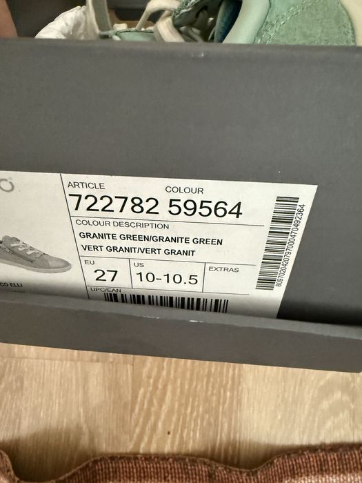 Эссо кросовки для девочки 27 размер