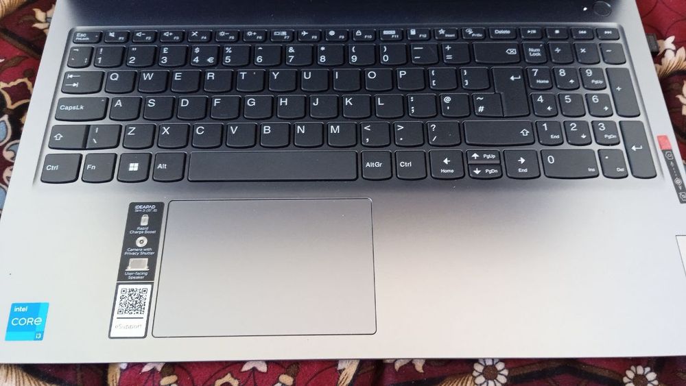 Lenovo 
CPU:Intel i3-1315U
RAM: 8GB
Storage: 256 GB SSD
CPU: INTEGRATE