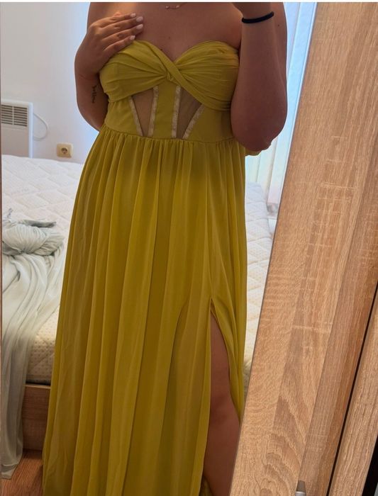 Официална дълга жълта рокля чисто нова 42