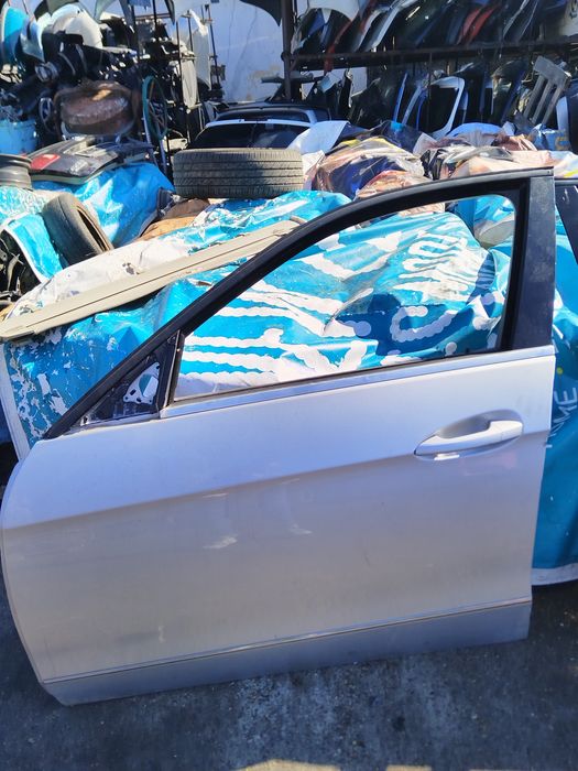 Usa/usi stanga/dreapta FATA Mercedes E-Class w212 an 2009-2014