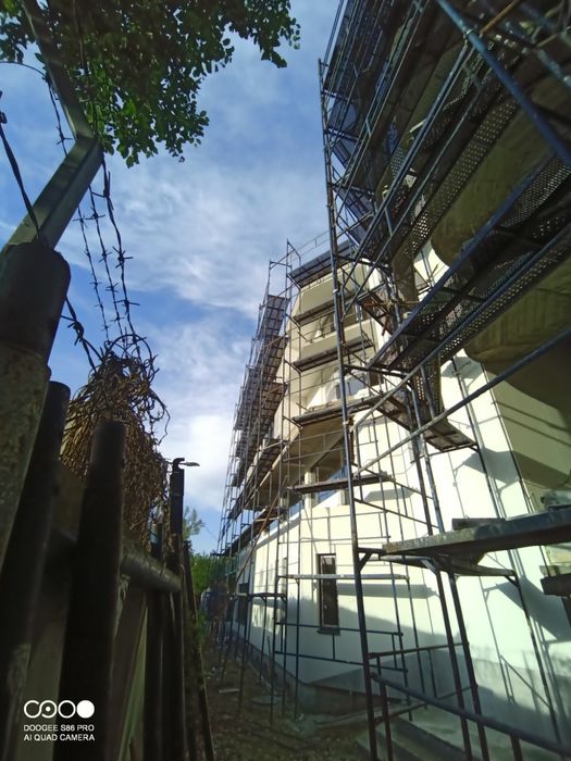 Фасасно скеле под наем доставка и монтаж