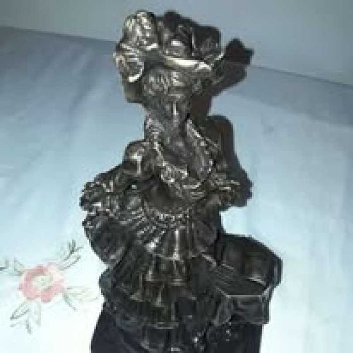 Statuie din bronz masiv