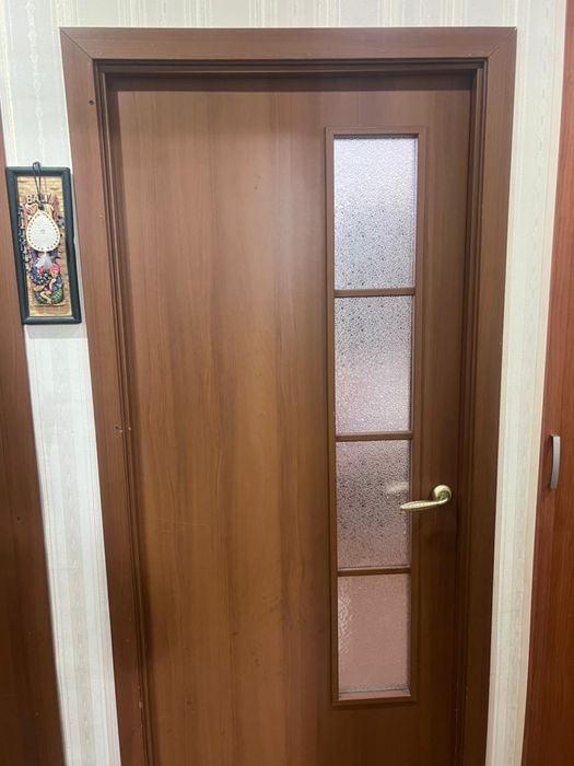 Продам мебель и двери