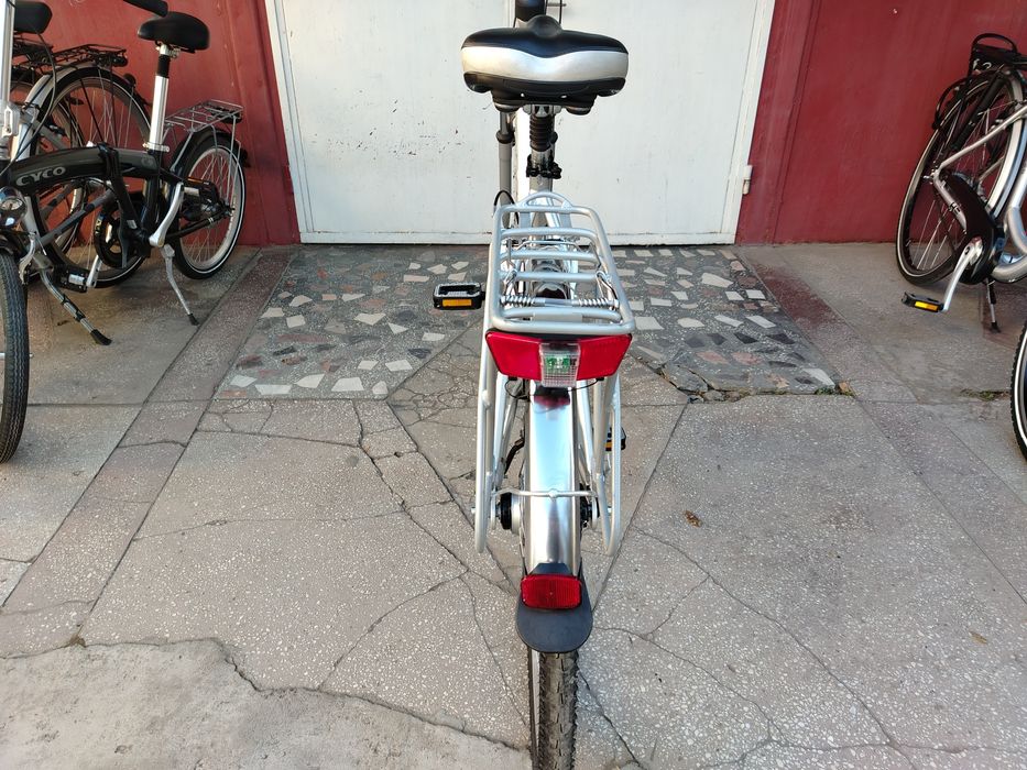 Bicicleta de dama Cyco de 28