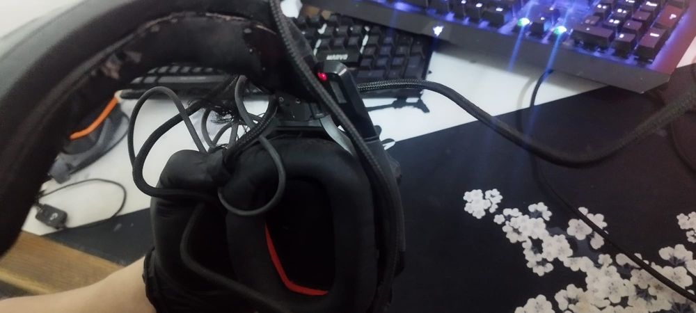 Căști Logitech g930