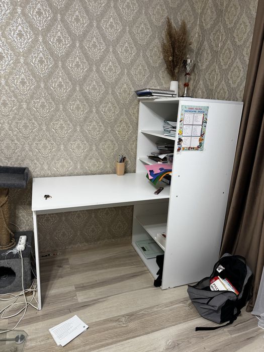 Продам парту шкаф