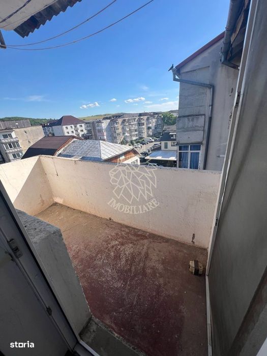 Apartament decomandat 3 camere 64 mp-2 balcoane-Zona Sensul Vechi