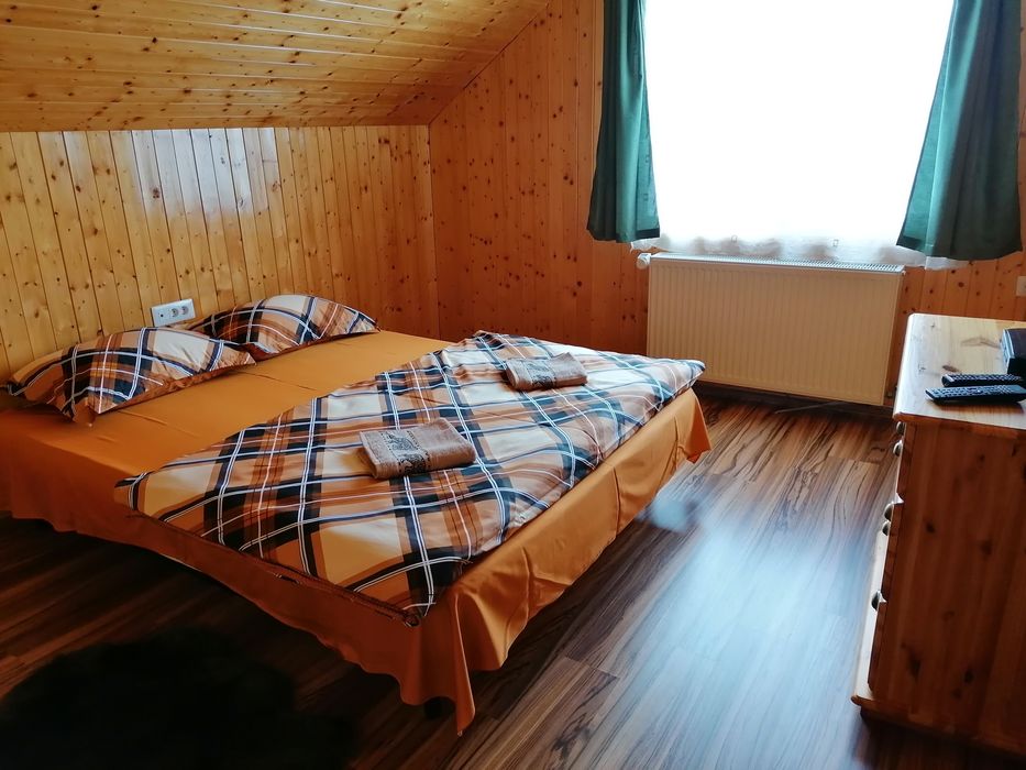 Cabană cu jacuzzi la Beliș