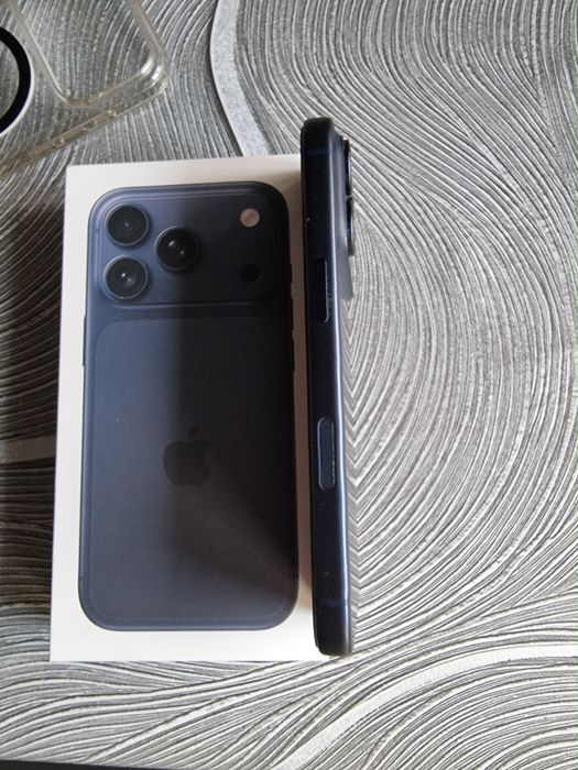 Iphone 17pro 256GB с гаранция