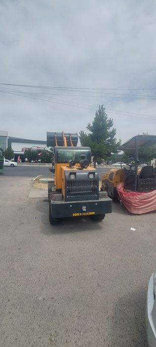 Автопогрузчик 1.5 куб объёма ковша