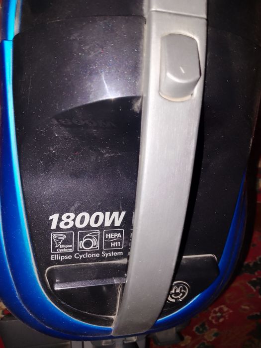 Пилесос 2 та 1 донасиям сотилади холати кокники идеал