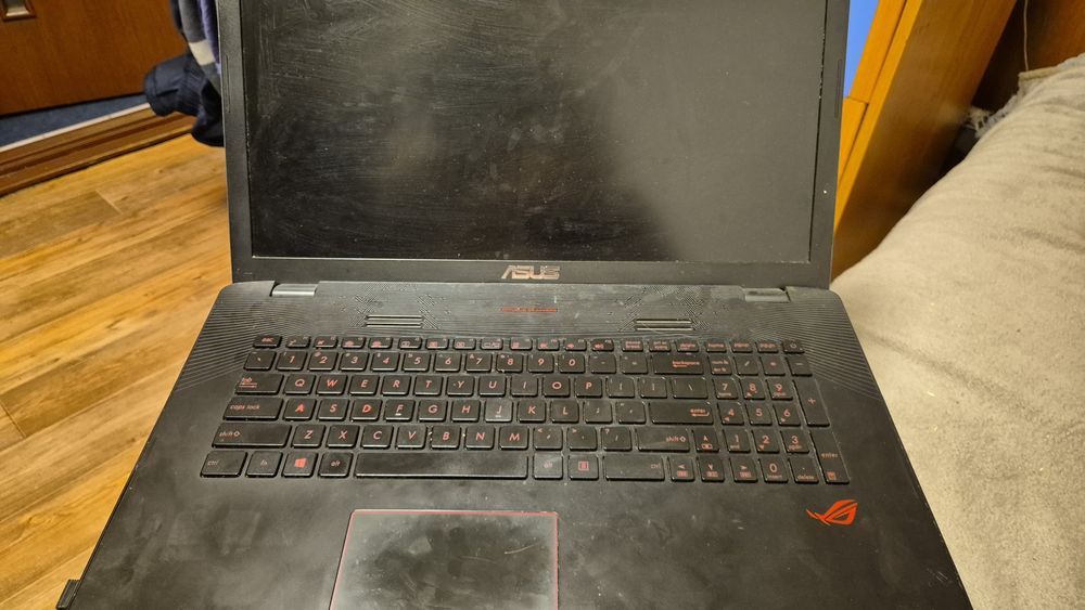 Продам asus ноутбук