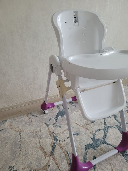 Стульчик для кормления.