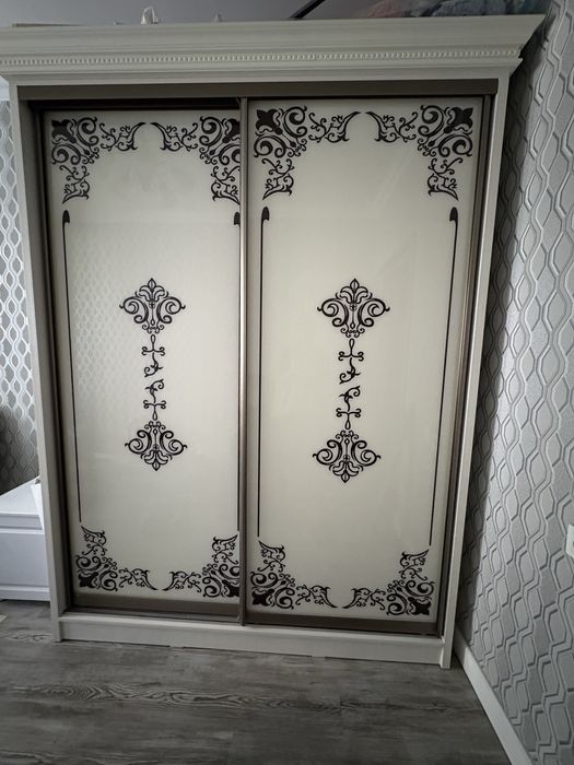 Шкаф купе вместительный 1,5*2,20