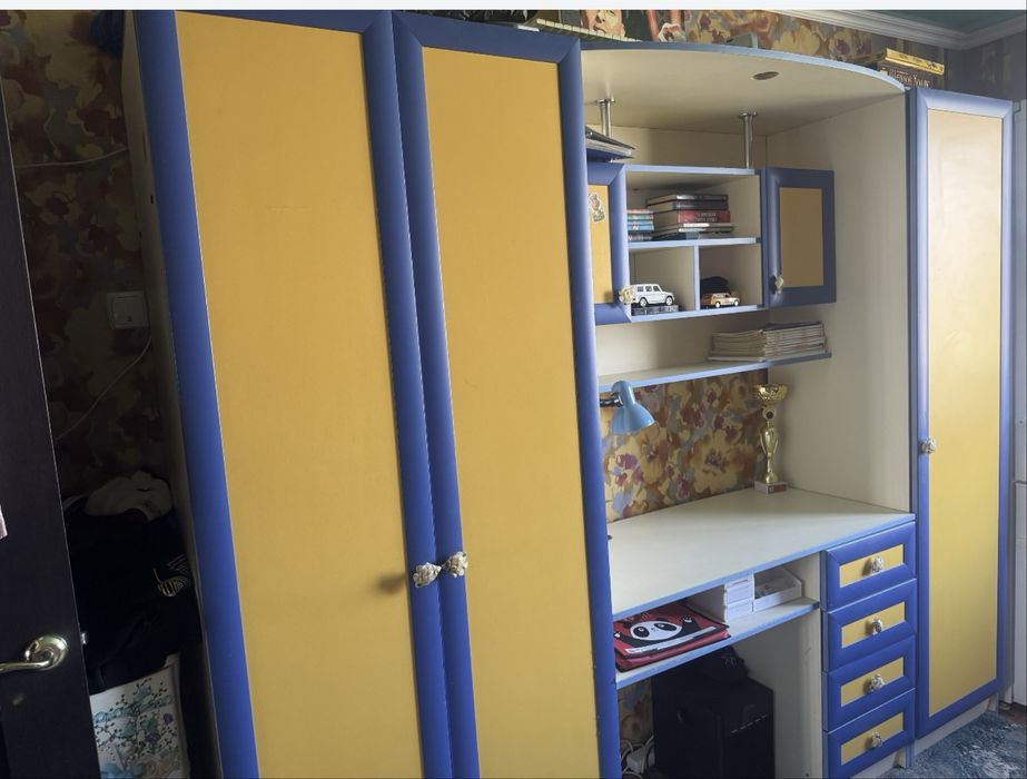 Продам подростковую стенку