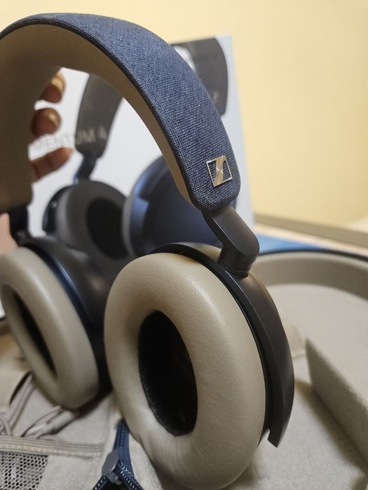 Sennheiser Momentum 4 Wireless