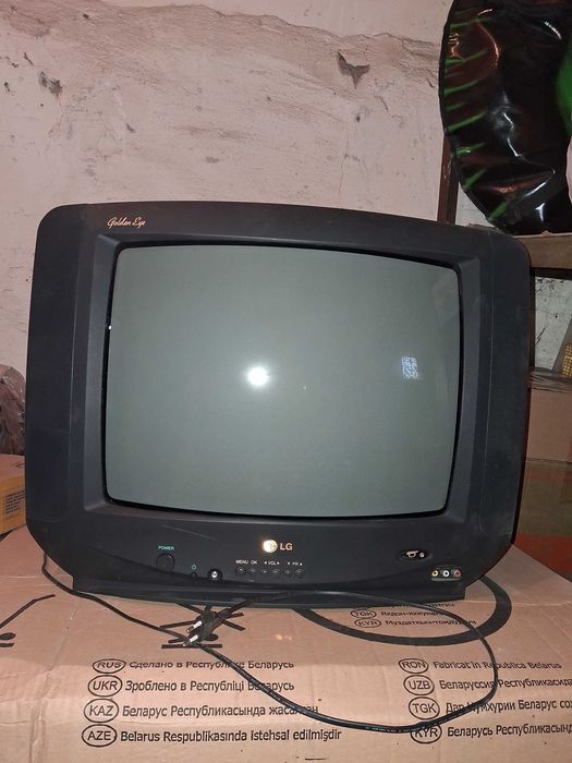 Телевизор LG Golden Eye CT-20D35VE