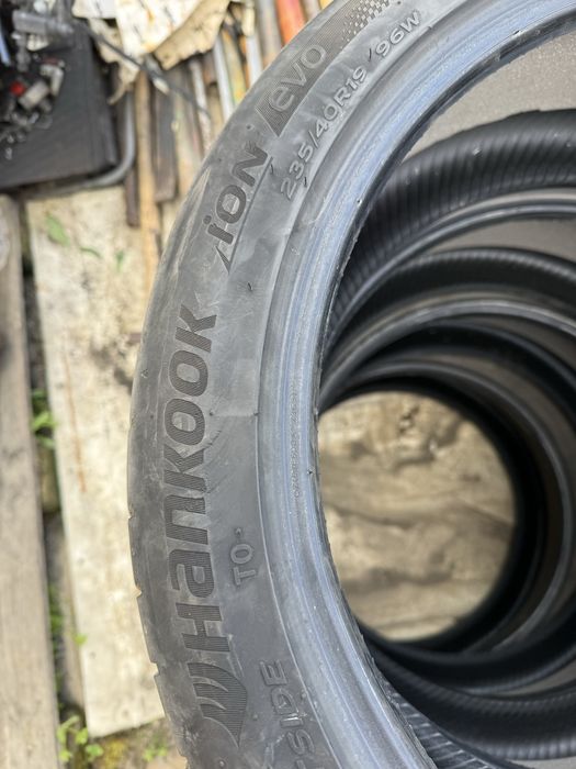 235 40 19 свалени от Тесла