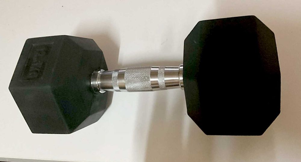 Дъмбел гумиран хекс 12,5 кг