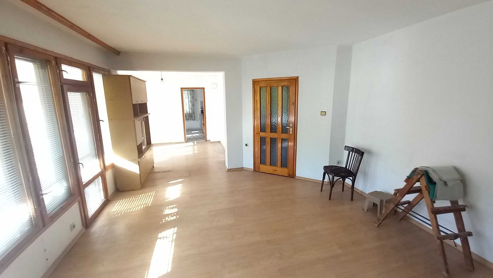 Продава се Етаж от къща в Пловдив, Въстанически - 150 кв.м за 1467 €/кв.м - Снимка #1