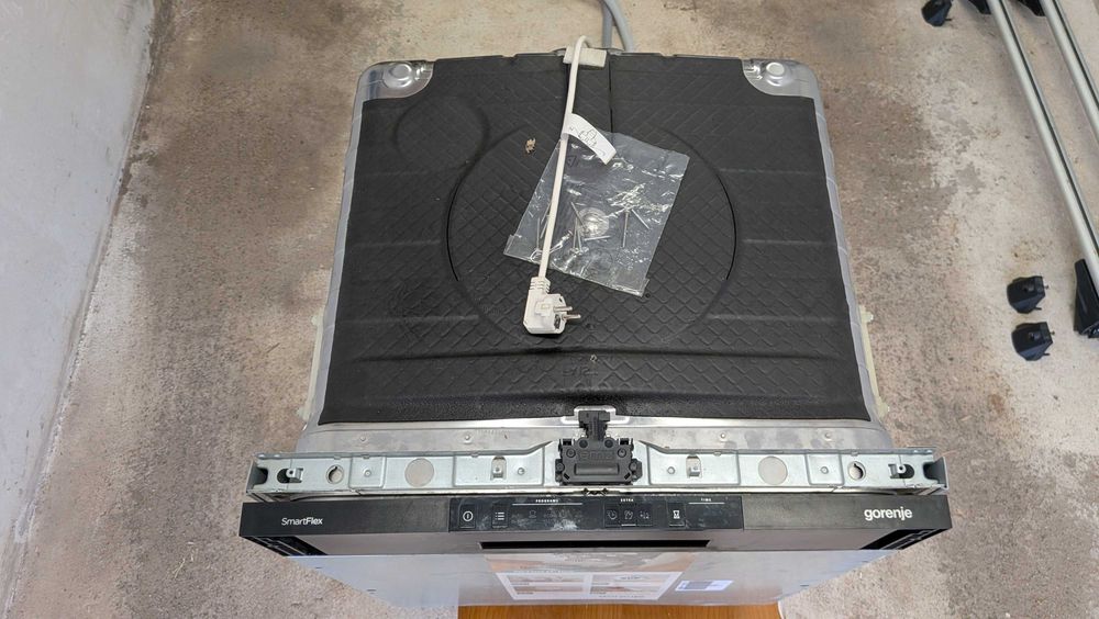 Съдомиялна за вграждане Gorenje GV64161