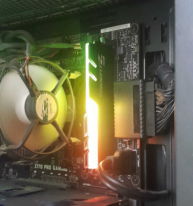 Рам памет G.SKIL TRIDENTZ RGB 8Gb DDR4 3600Mhz
