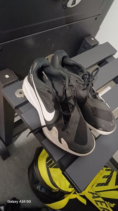 Маратонки за тенис