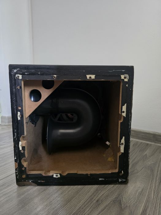 Subwoofer logitech Z906 (cititi descrierea)