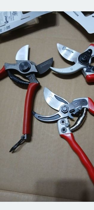 Foarfeca profesionala pentru gradina FUMASI