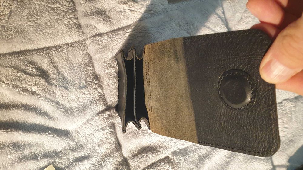 2 бр. кожени чантички за колан