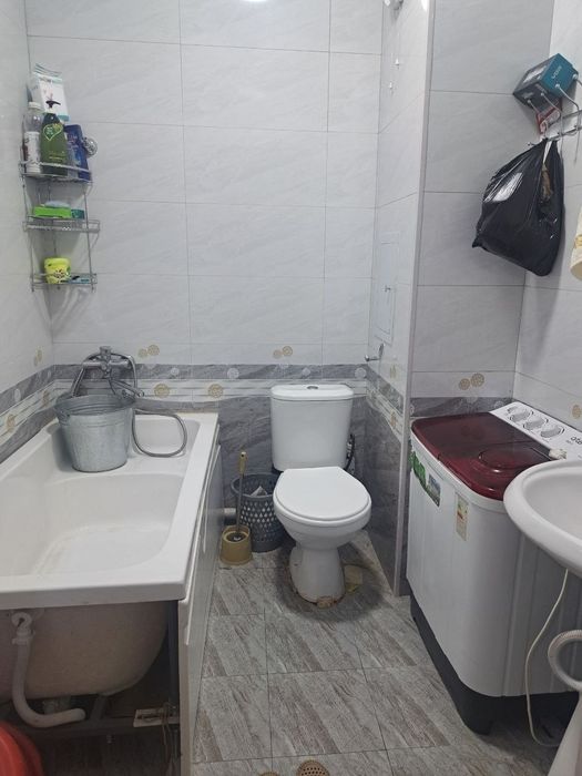 Sergeli Moshena bozori yonida 1 xonali kvartira