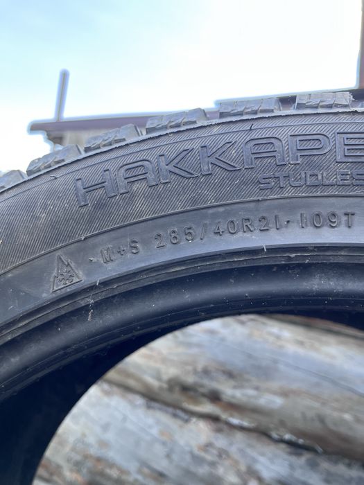 Комплект шин 285/40/21