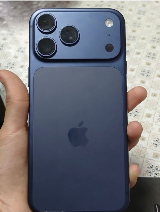 Iphone 17 pro …….