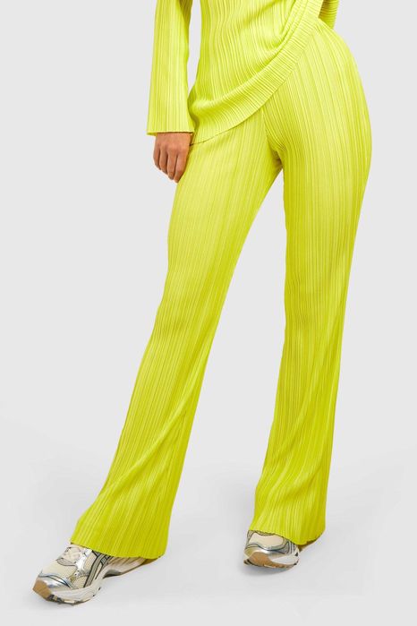 Координиращ комплект блуза и разкорен панталон в неон НОВ С ЕТИКЕТ