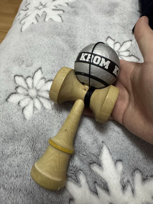Krom strogo ken tensei kendama europe