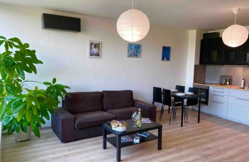 Продава се Едностаен апартамент в София, Център - 38 кв.м за 2172 €/кв.м - Снимка #1