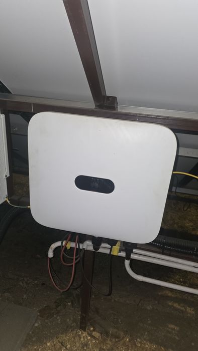 Invertor trifazat Huawei 10kw hibrid 10KTL-M1 + smartmeter