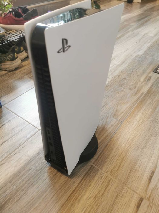 Playstation 5 Disc 1TB cu controller și jocuri