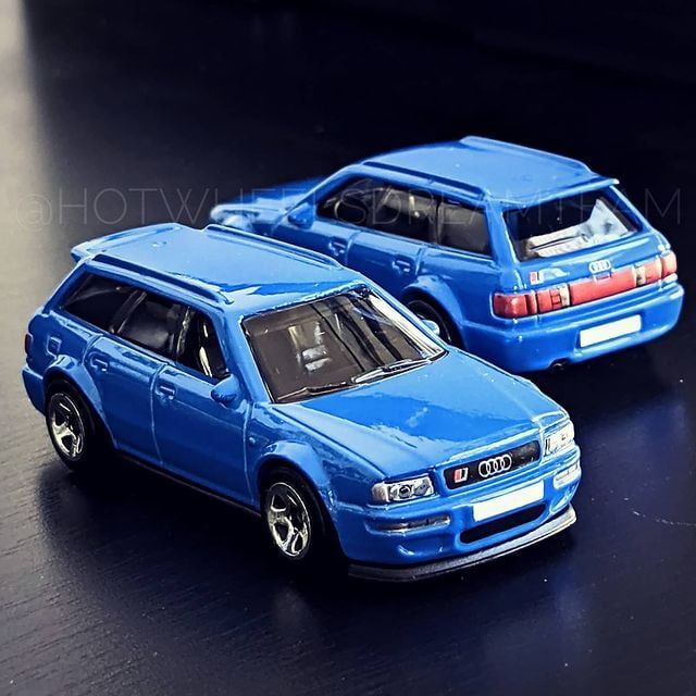 Модель Audi RS2 кузов B4