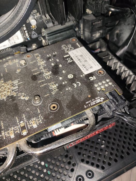 Геймърски компютър Ryzen 5 3600, 16 ram,  Rx 570