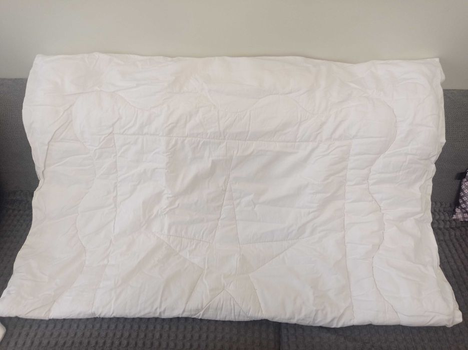 Олекотена завивка за бебе + ортопедична възглавница